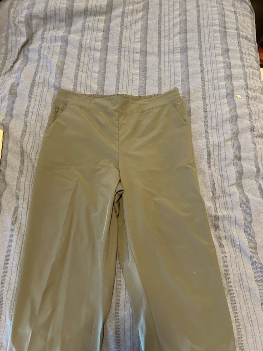 Reitmans Olive Green Track Pants Lightweight